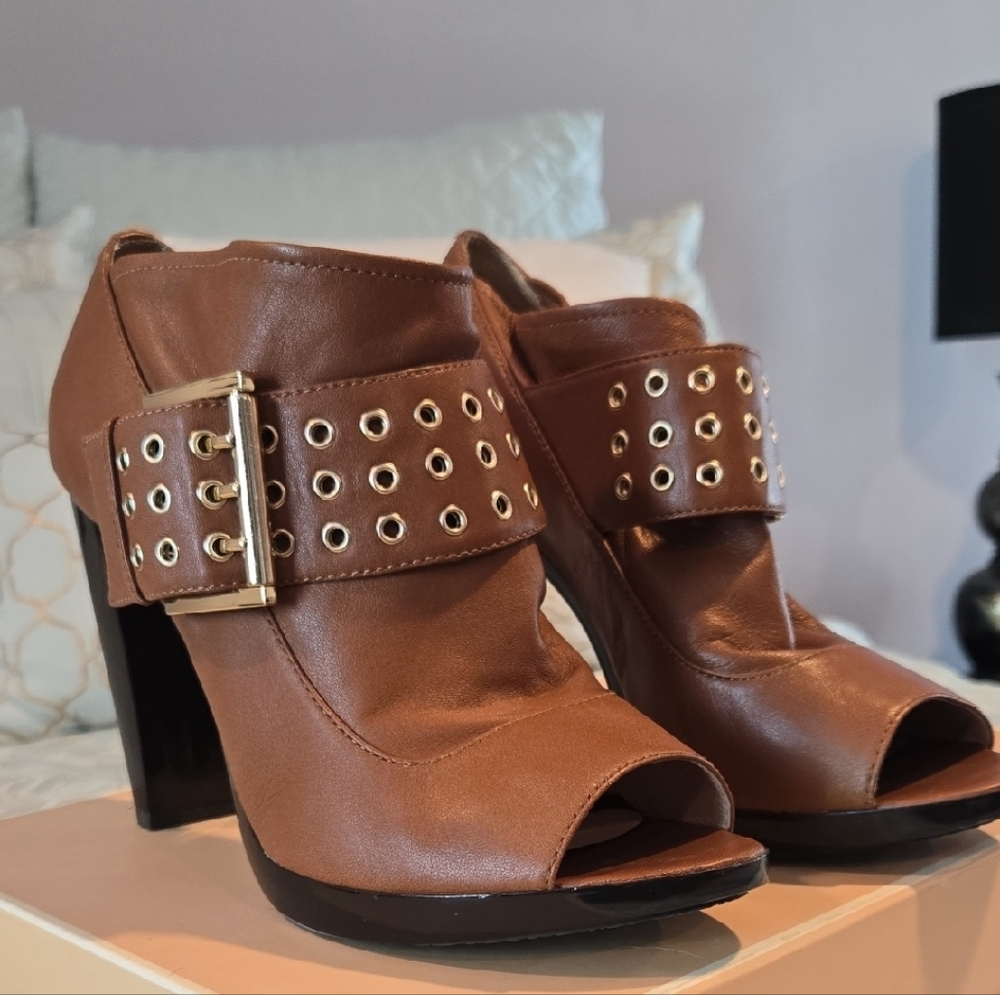 Michael Kors St. Marks Heels